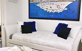 2 Bedroom Ocean Drive Newly Renovated